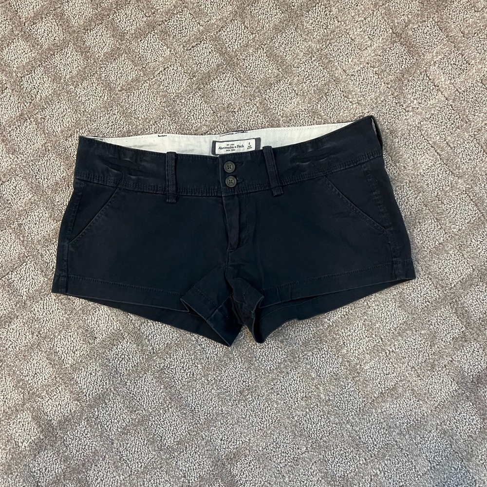 Abercrombie & Fitch Low Rise Shorts